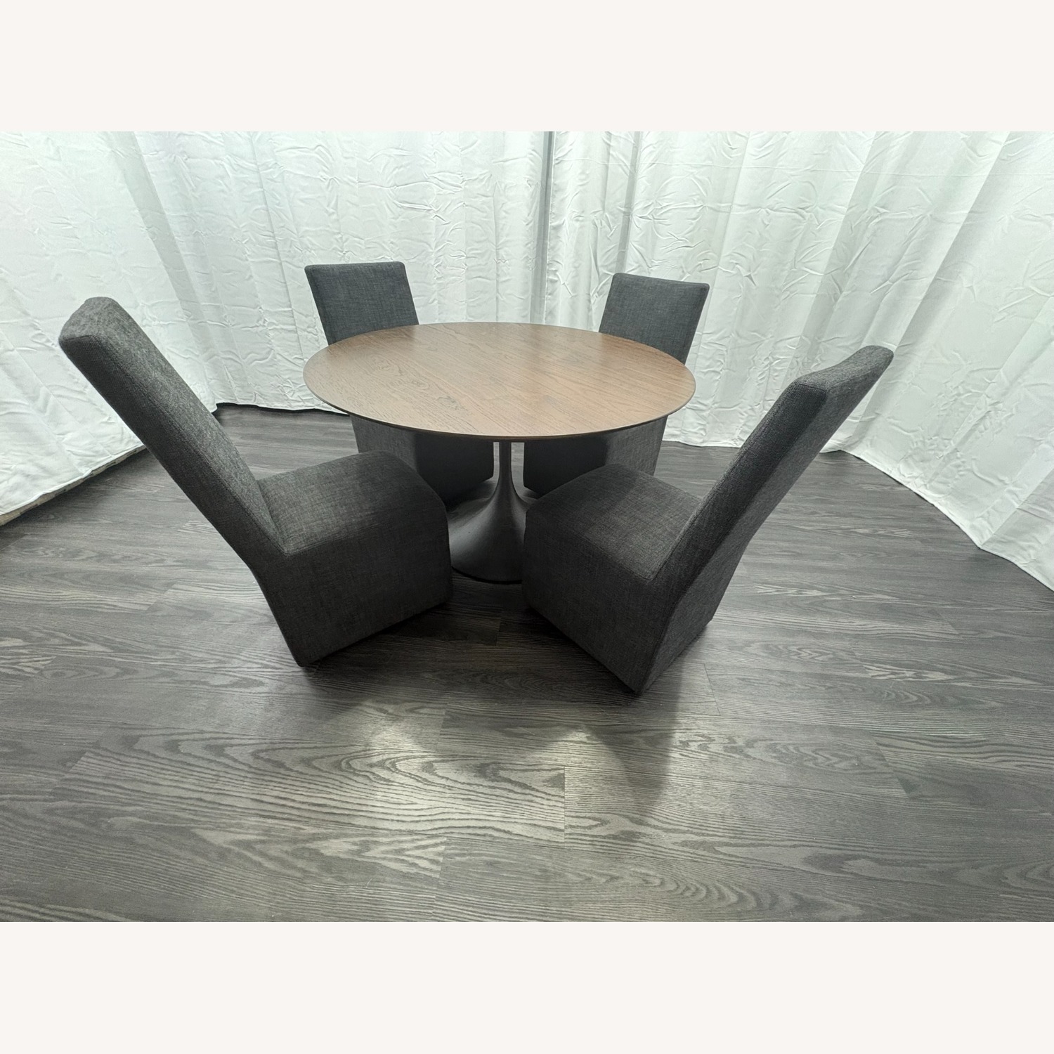 RH Aero Round Dining Table – 50" - image-7