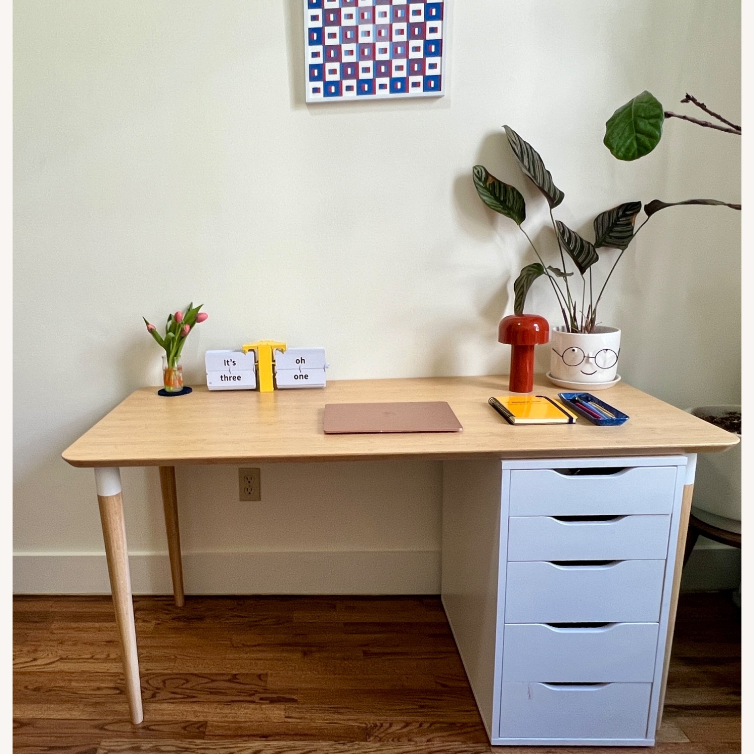IKEA Anfallare/ Hilver Desk - image-1