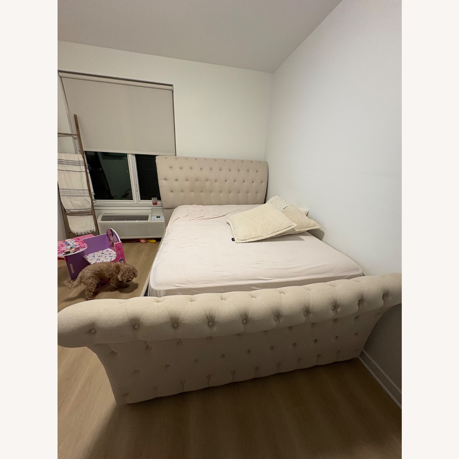 Raymour & Flanigan Odetta Natural Fabric Queen Bed - image-7