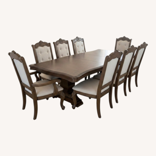 Used Ashley Furniture Dining Sets for sale on AptDeco
