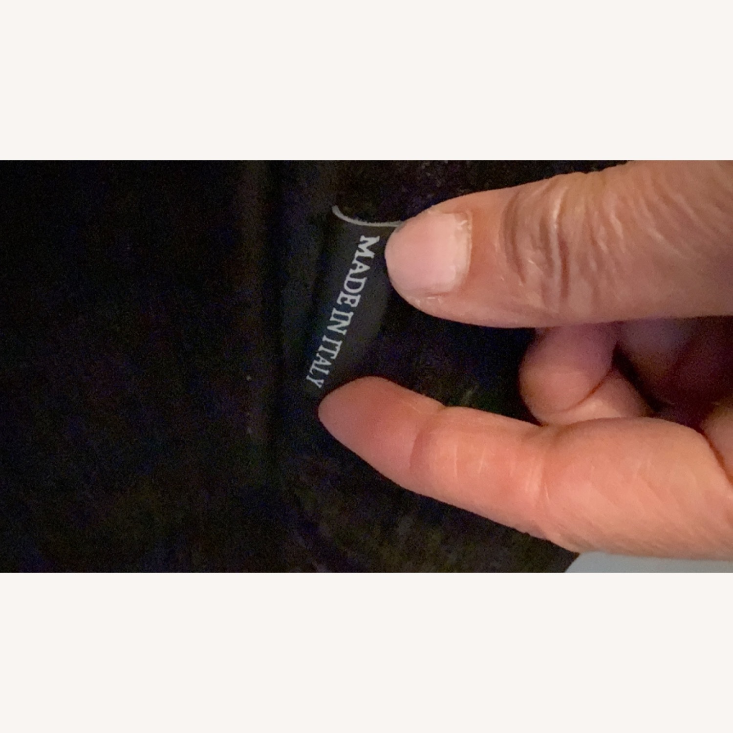 i 4 Mariani Add Look Black 2 Piece Sectional - image-6