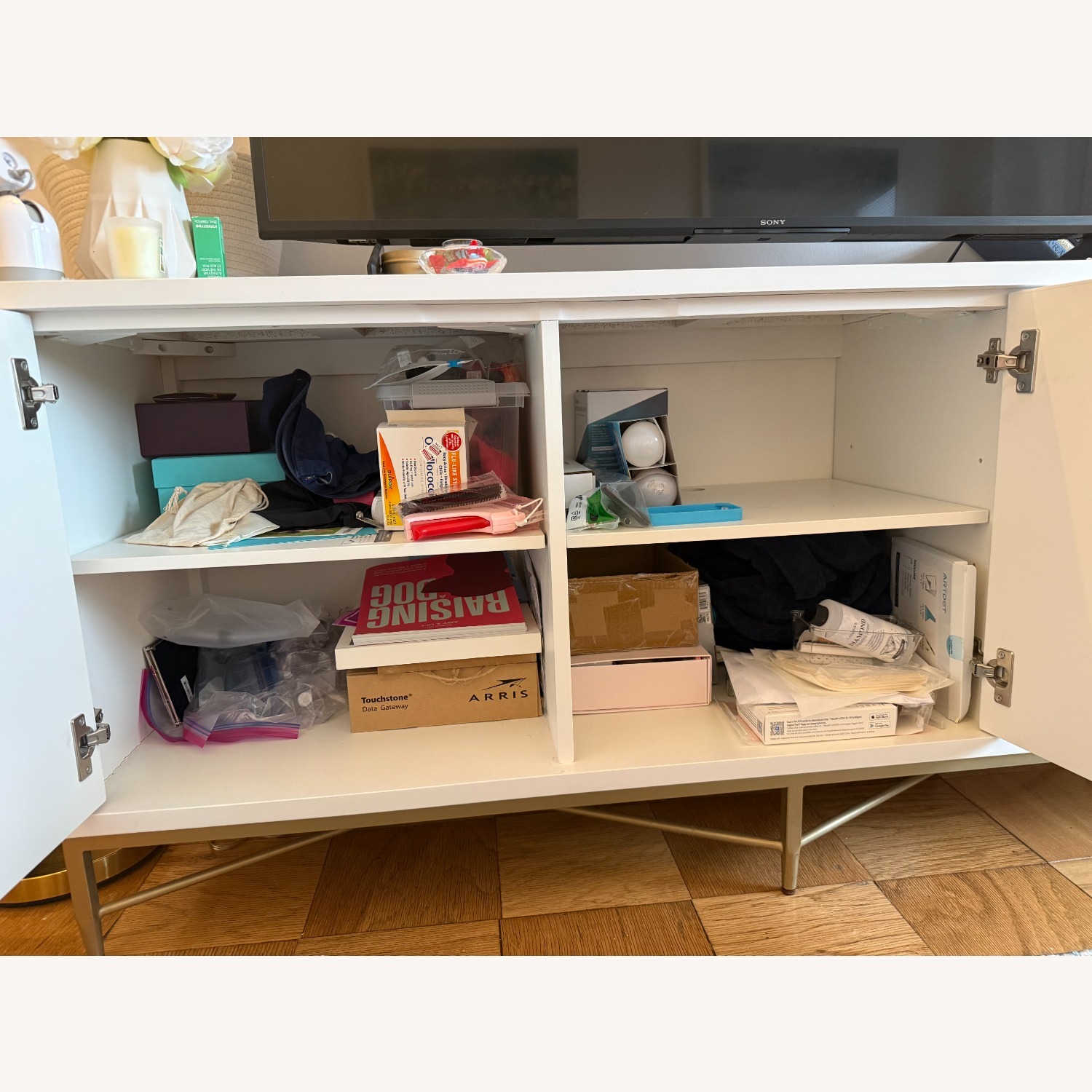 Media Console Smooth Operator with storage - image-4