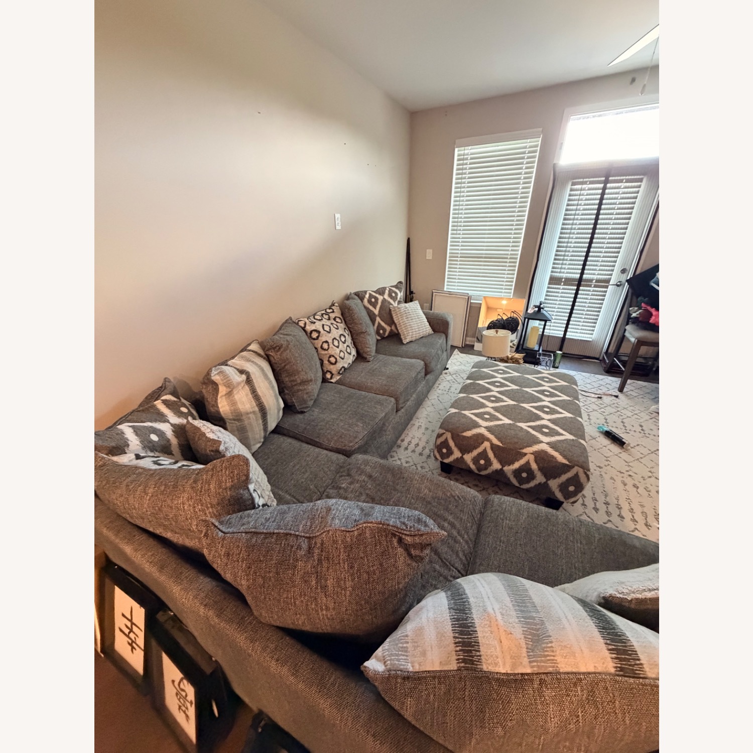 Rooms To Go Light Gray Fabric 2 Piece Sectional - image-4