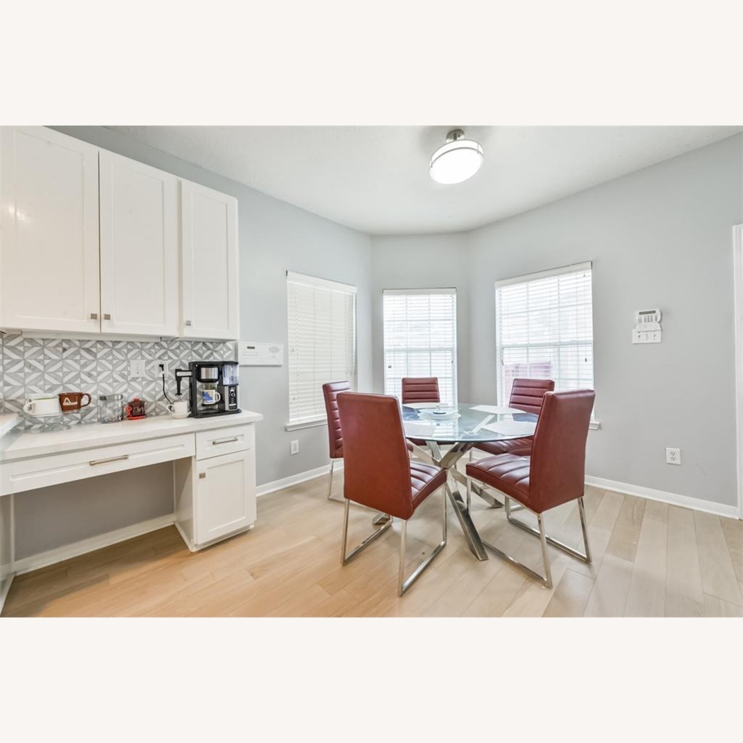 Linton Park 54” Dining Table W 5 Chairs  - image-3