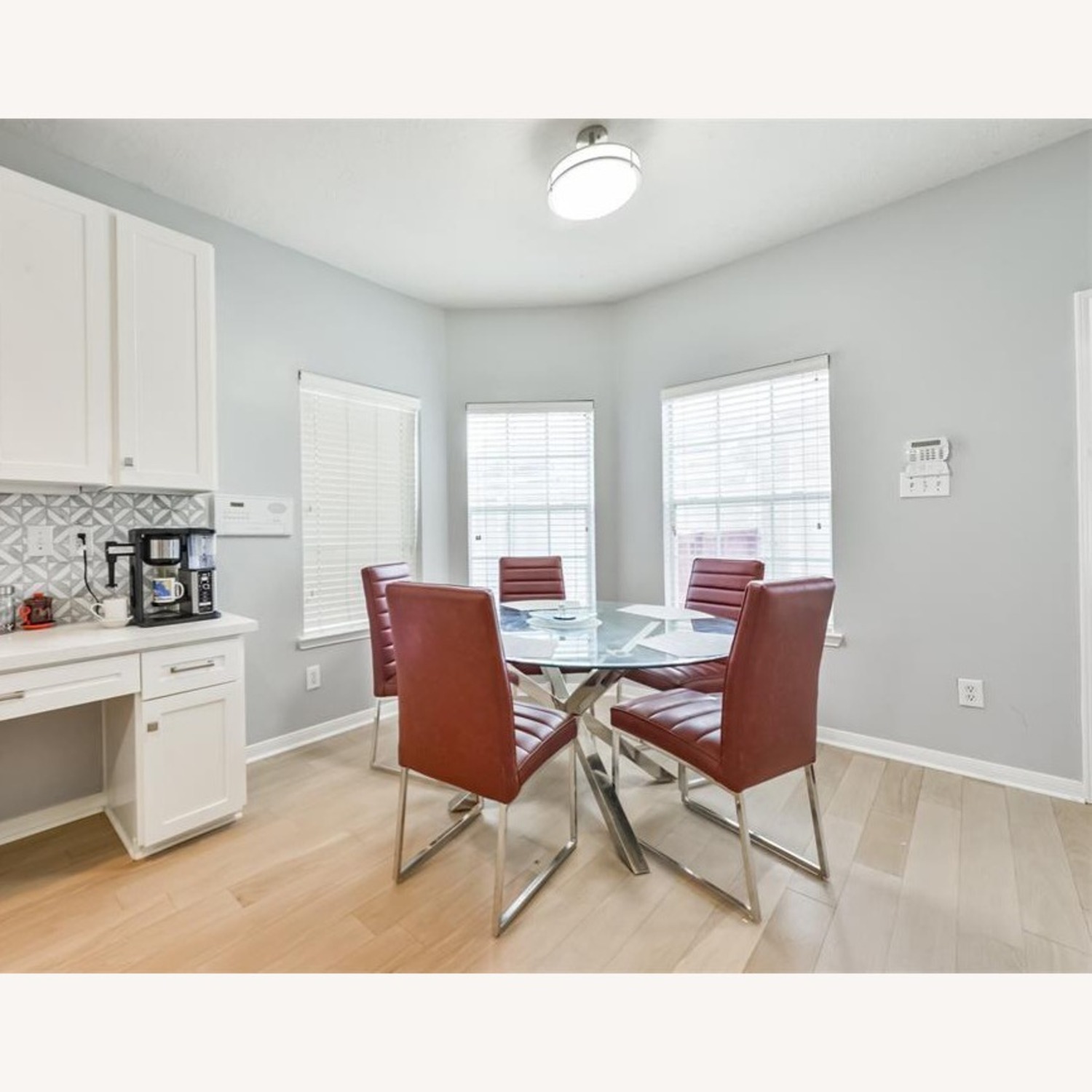 Linton Park 54” Dining Table W 5 Chairs  - image-2