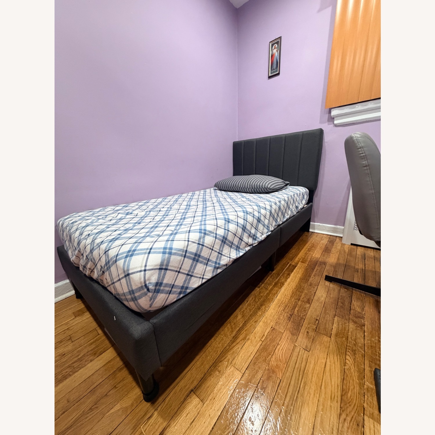 Twin Bed Frame Upholstered Platform - image-1