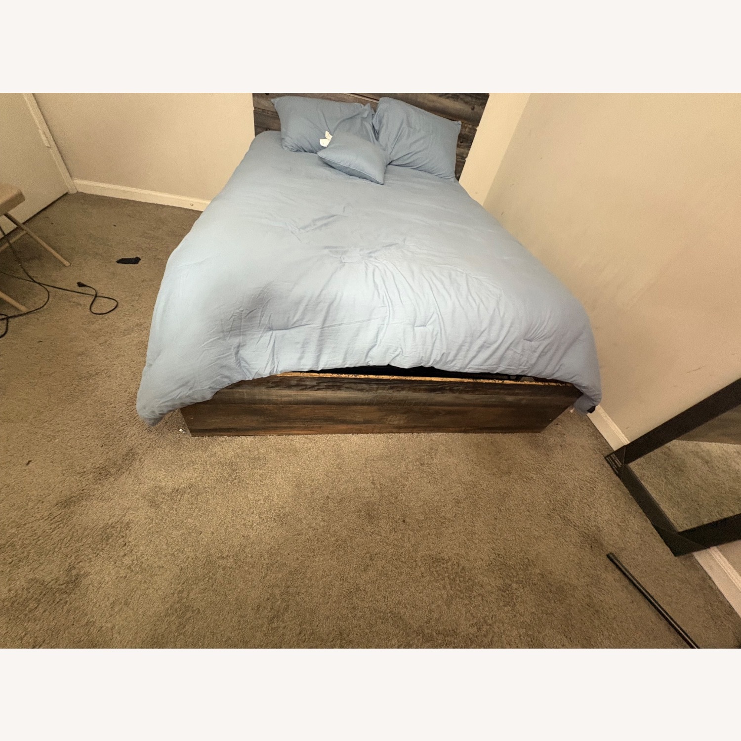 Dark Brown Wood Queen Bed - image-4