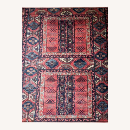 Used Vintage/Antique Finds Area Rug 4' x 6' for sale on AptDeco