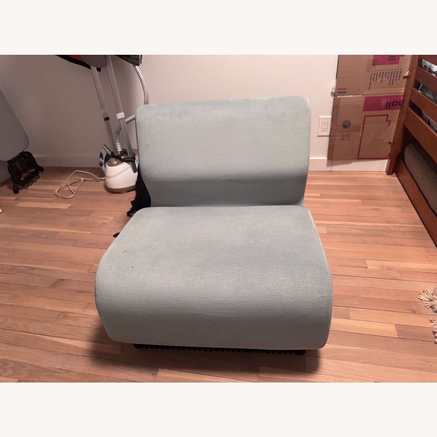 Herman Miller Modular Seat by Don Chadwick - image-4