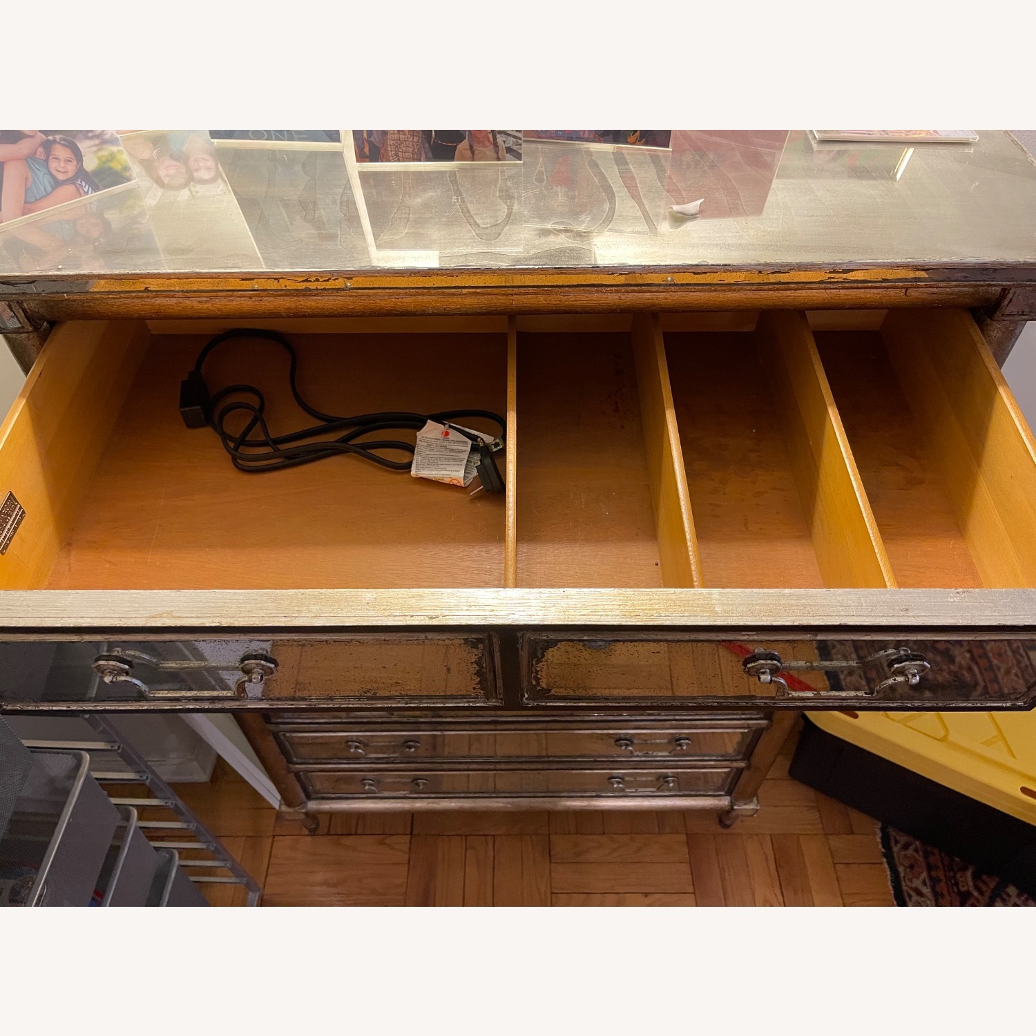 Vintage Mirrored Wooden 6 Drawer Dresser  - image-5