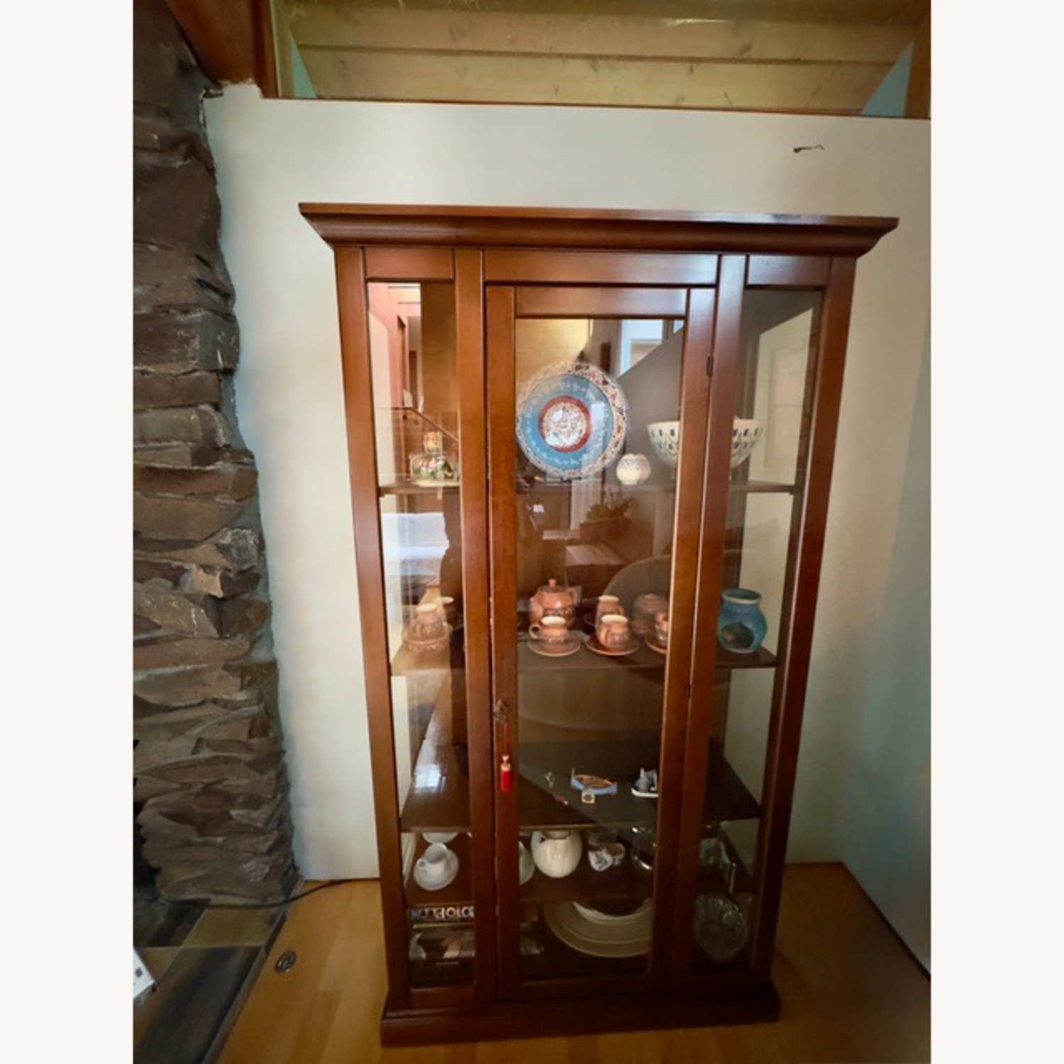 Italian-made Vitrine in Solid Walnut and Glass - image-1