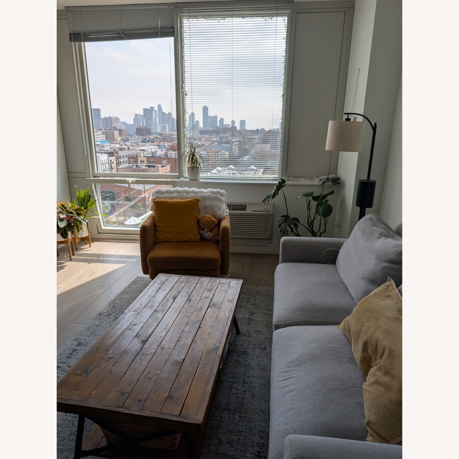 Raymour & Flanigan Mia Klik Klak Light Gray Fabric Sleeper Sofa - image-3