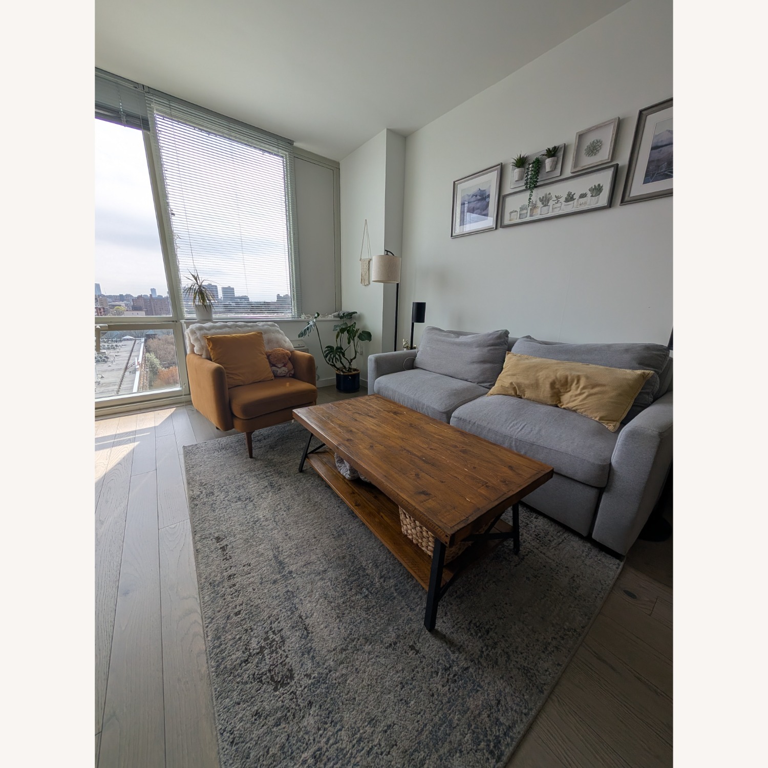 Raymour & Flanigan Mia Klik Klak Light Gray Fabric Sleeper Sofa - image-8