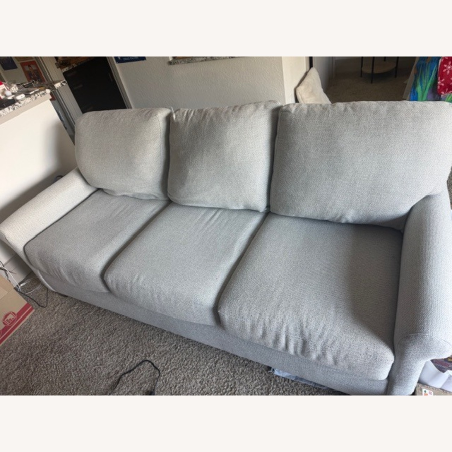 Bassett Hanover Light Gray Fabric 3+ Seater Sofa - image-15