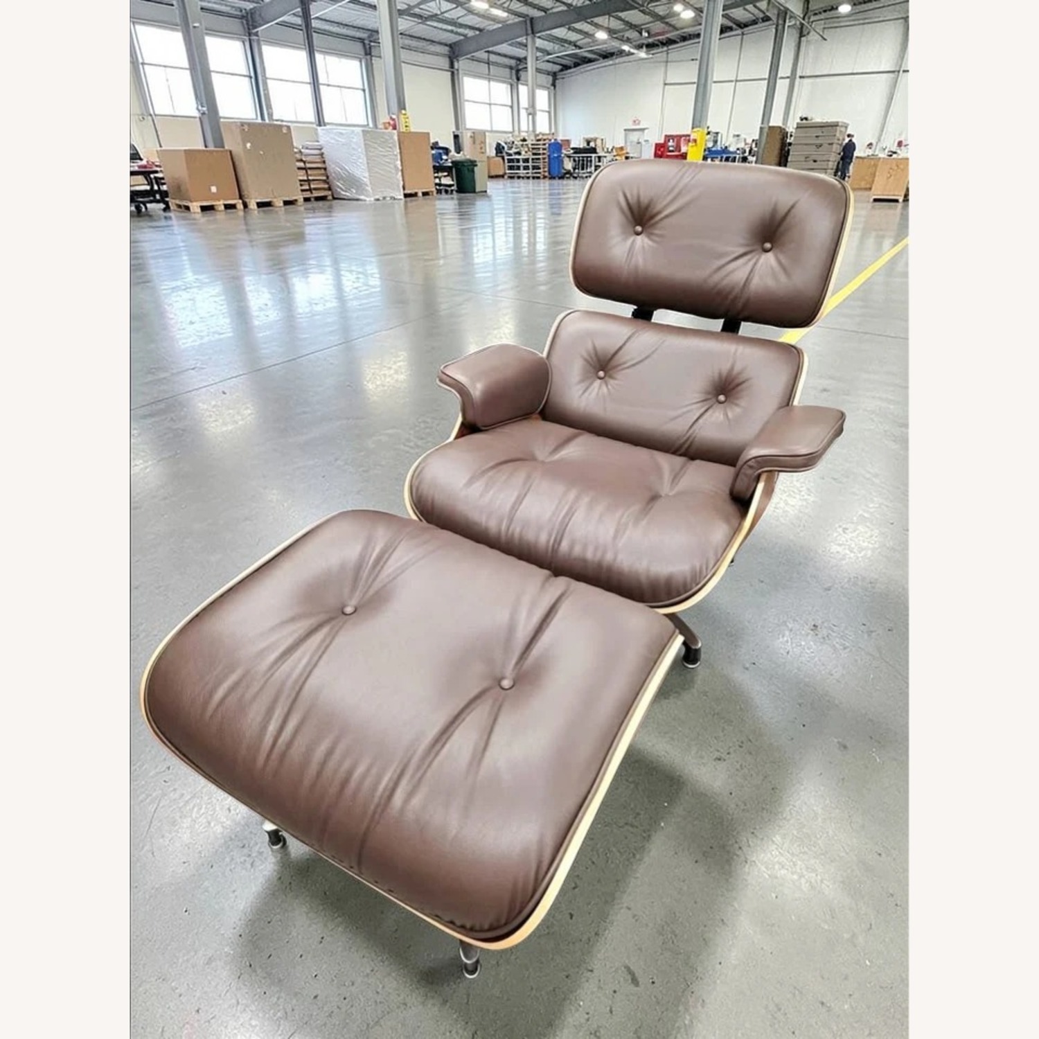 Herman Miller Eames Lounge Chair & Ottoman - image-7