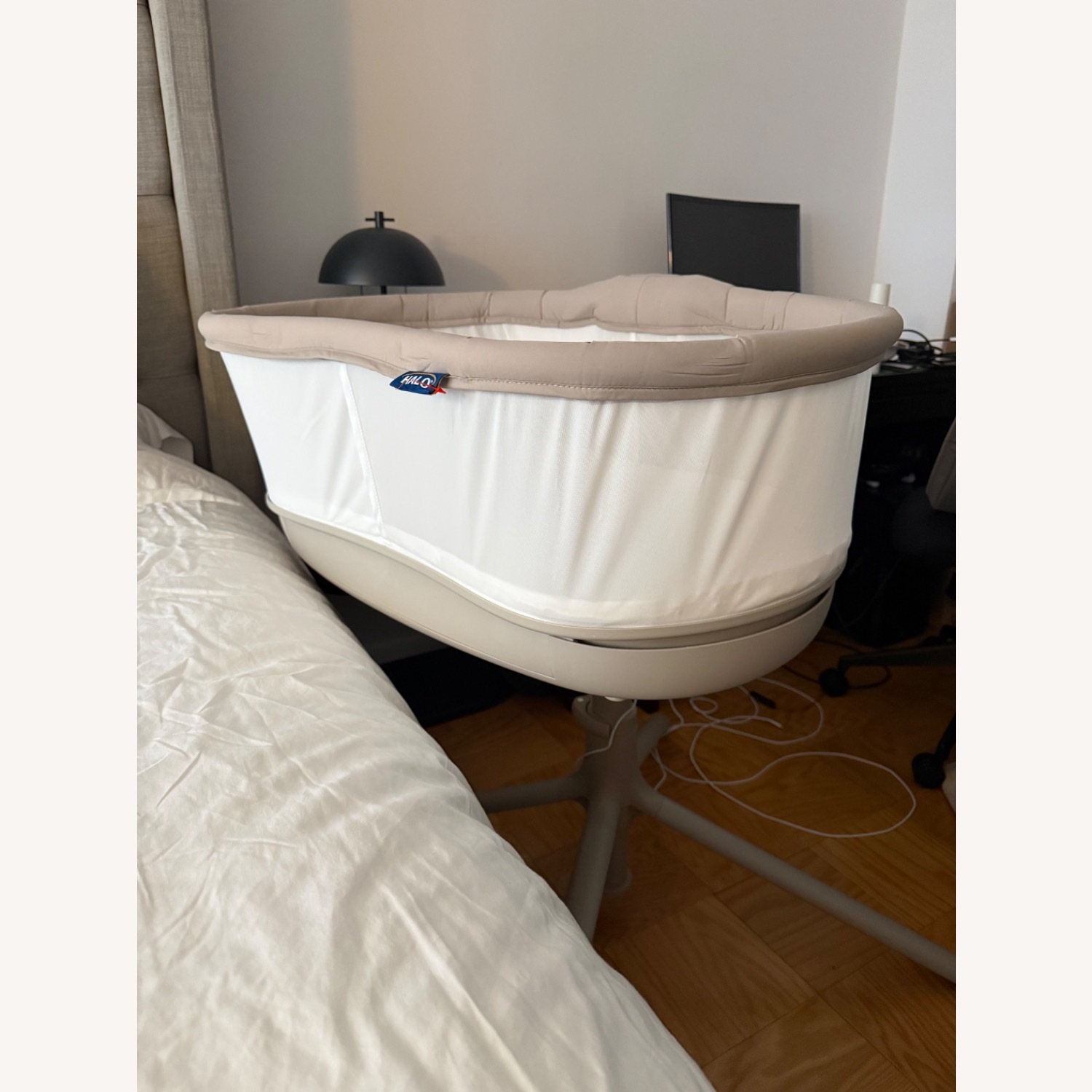 Halo Smart Bassinest Connected Swivel Sleeper - image-3