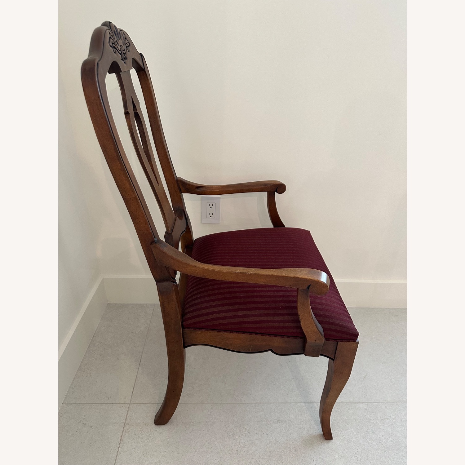 Dining Room Armchairs Pair - image-3