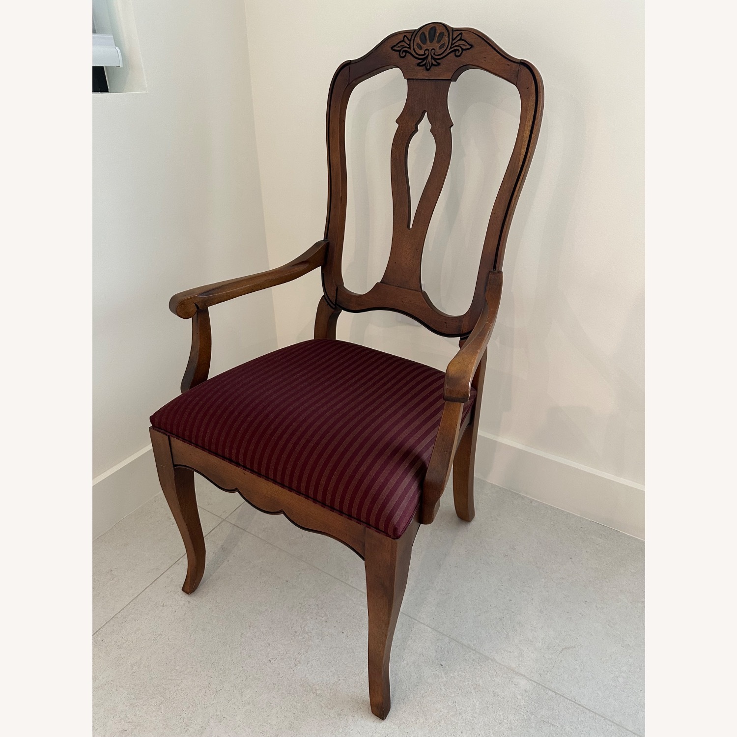 Dining Room Armchairs Pair - image-6