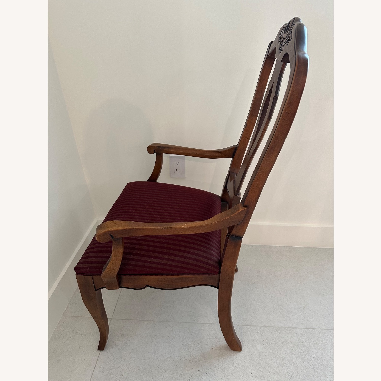 Dining Room Armchairs Pair - image-5