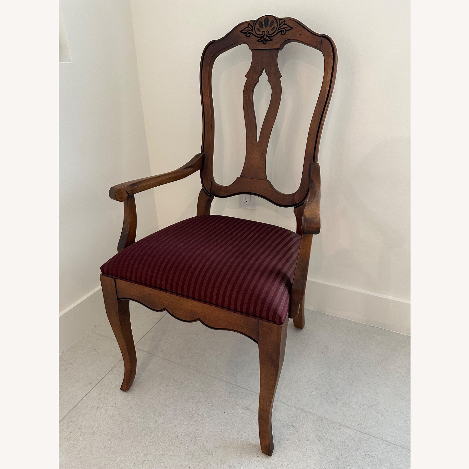 Dining Room Armchairs Pair - image-2