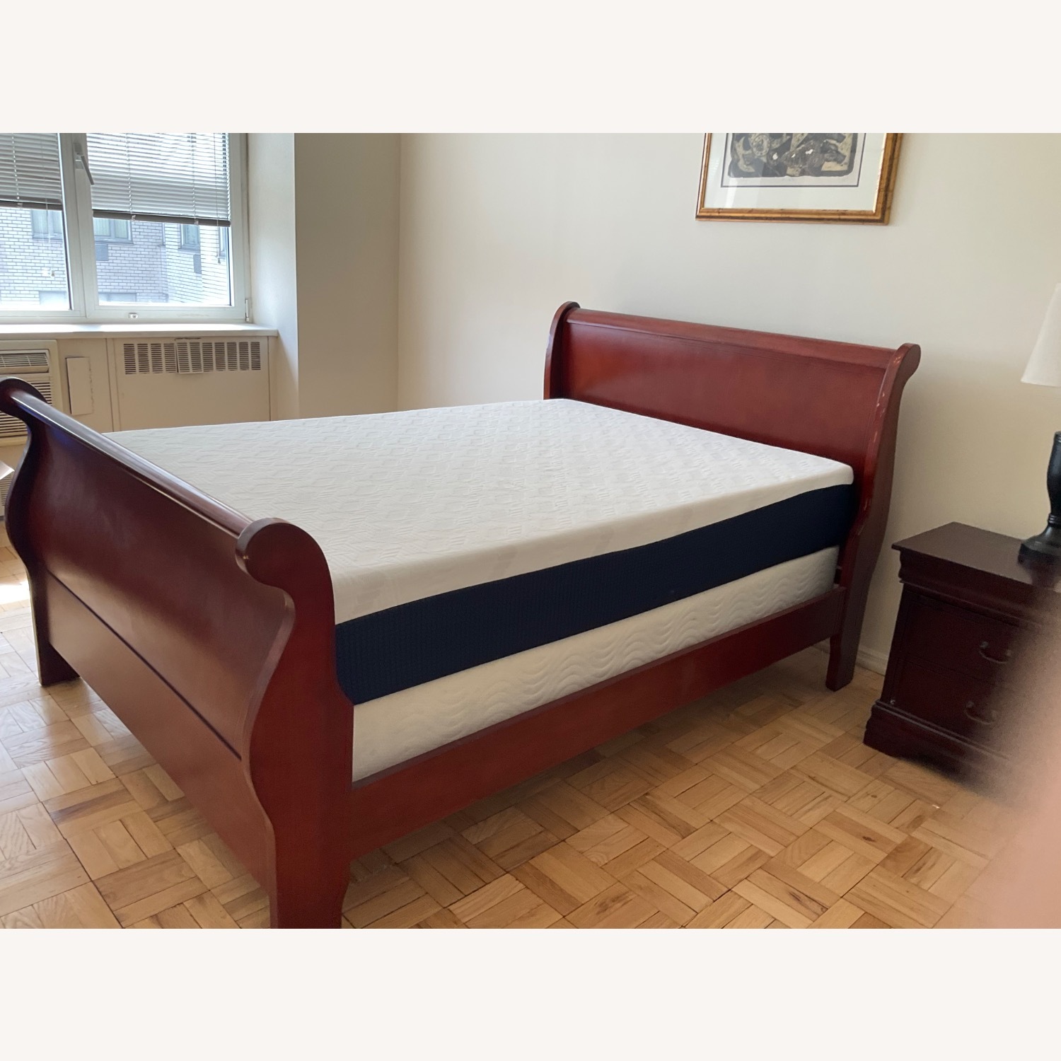 Sleigh Bed - image-3
