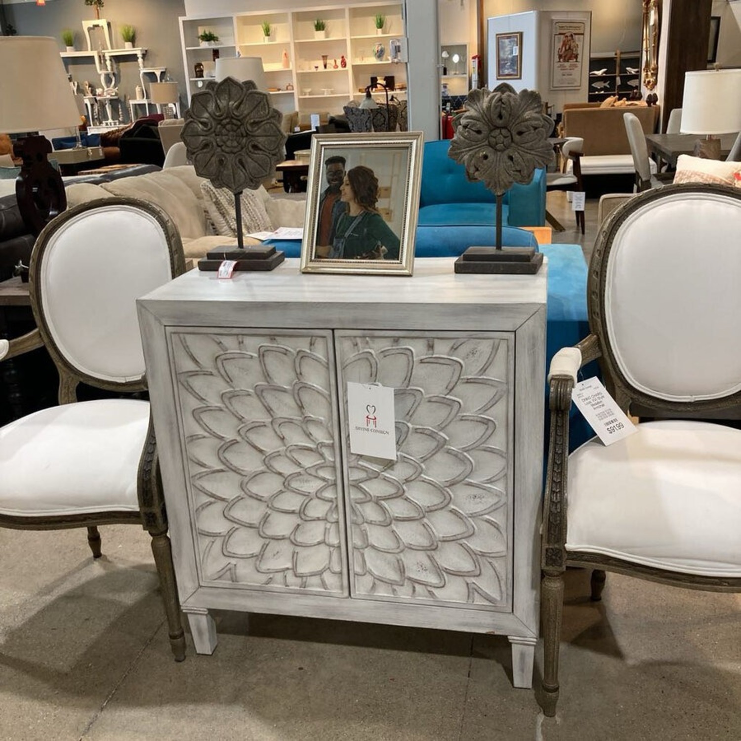 Coaster Clarkia Accent Two-Door Cabinet - image-2