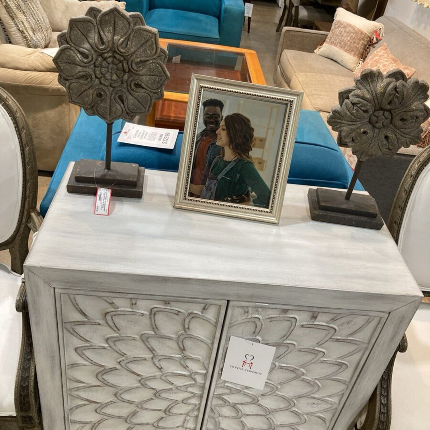 Coaster Clarkia Accent Two-Door Cabinet - image-4