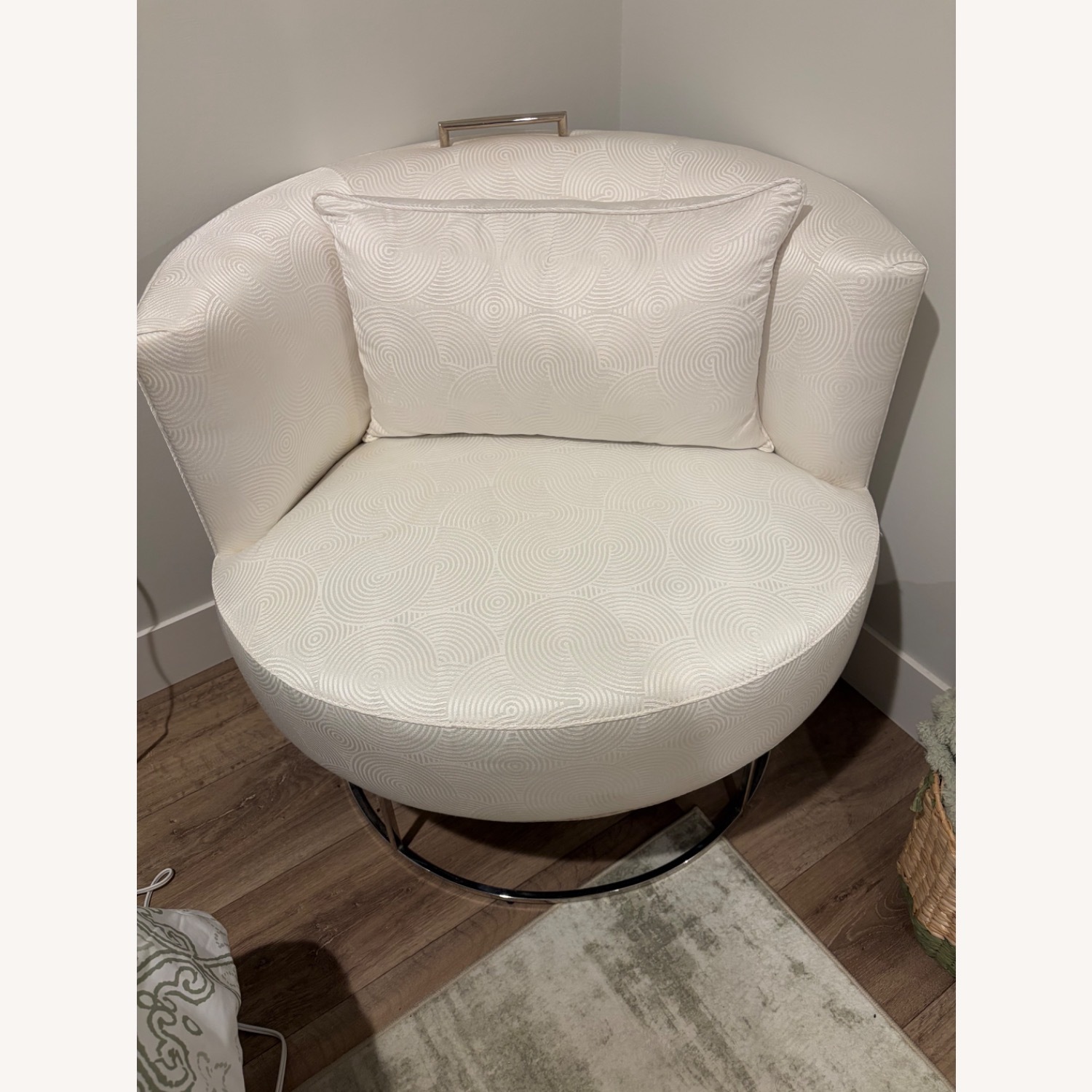 Vanguard Michael Weiss Swivel Chairs (Set of 2) - image-1