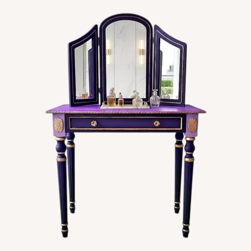 Used Vanity Table W Mirror & Ottoman for sale on AptDeco