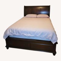 Queen Sleigh Bed 
