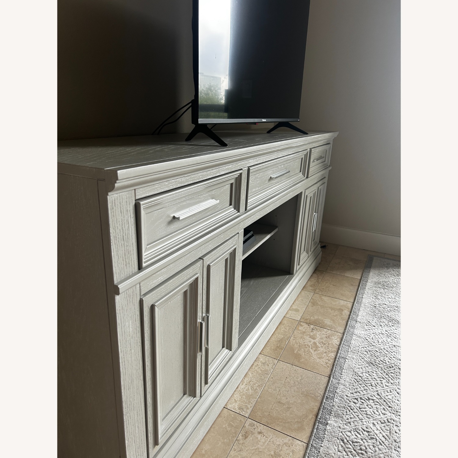 Rooms To Go Stephenson Light Gray Media Console - image-2