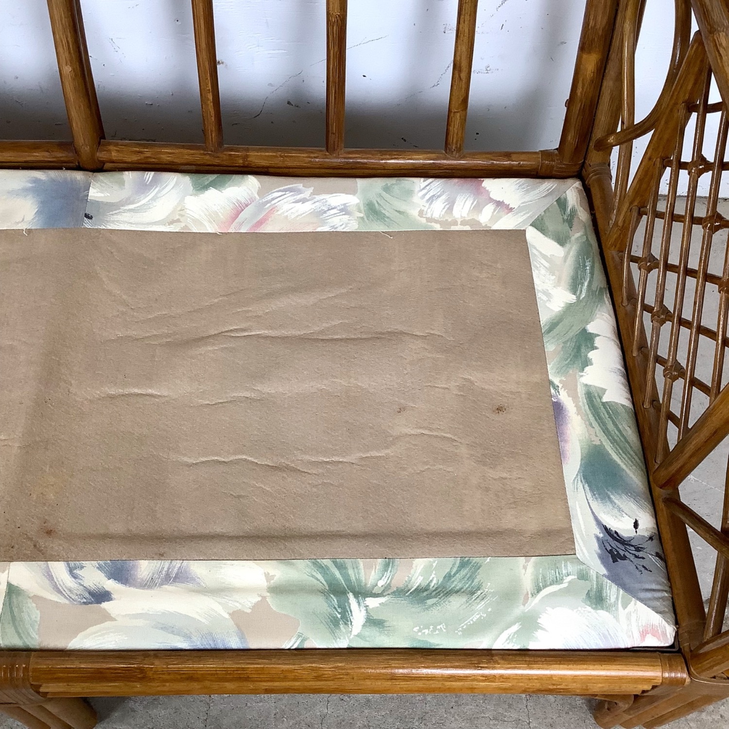 Vintage Rattan Three-Seat Sofa - image-17