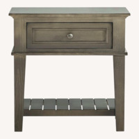 Rooms To Go Darby Brook Nightstands – Set of 2 