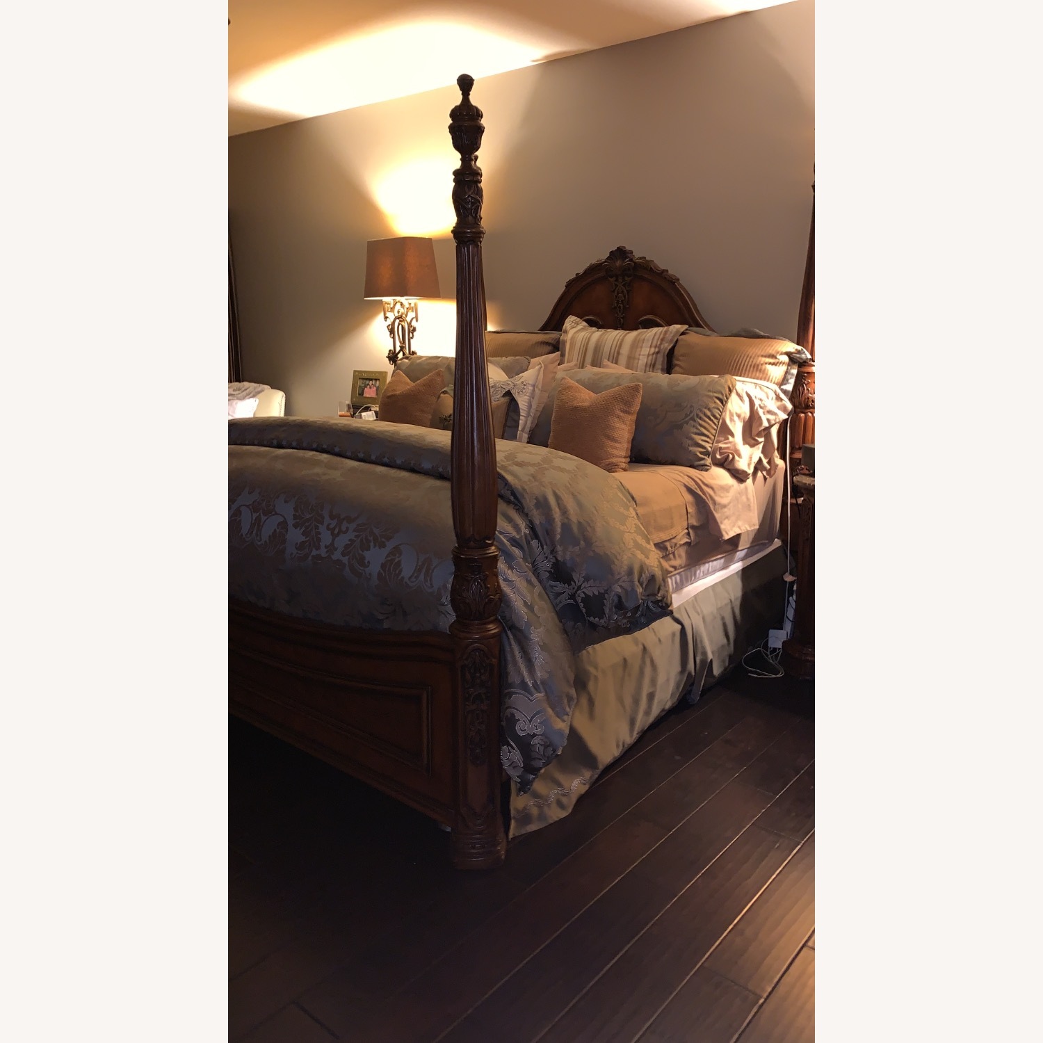 King 4 poster Bed Newport Beach  - image-3