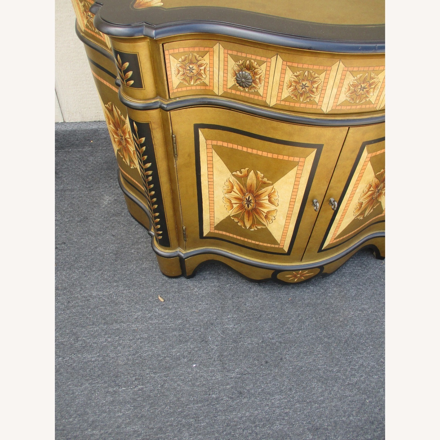  Pulaski Console Sideboard Server Cabinet - image-4