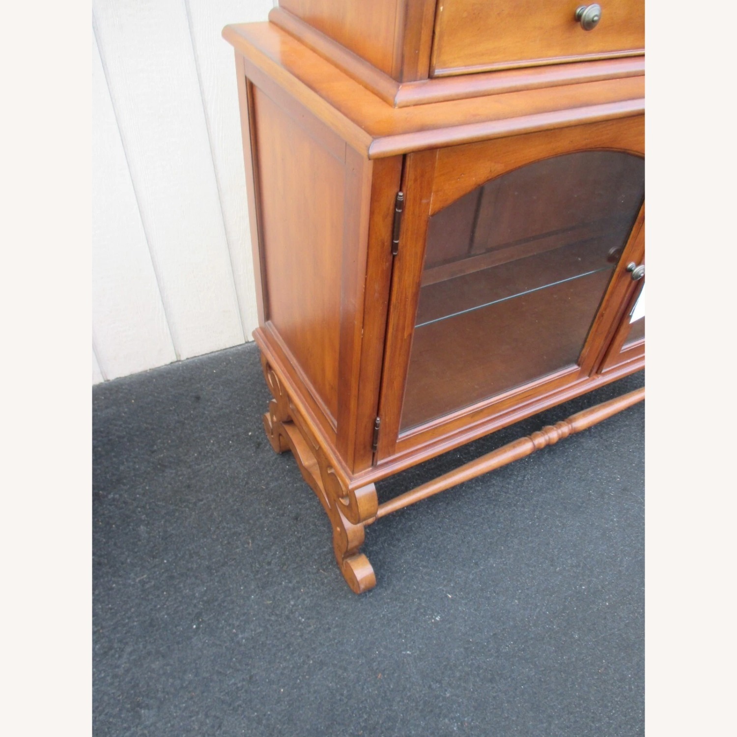Lane Furniture Sideboard  Curio Display Cabinet - image-12