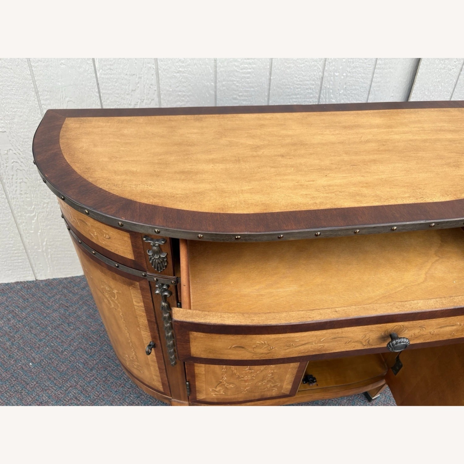 Hooker Furniture Seven Seas Decorator Sideboard  - image-8