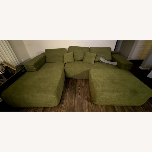 Used Vintage/Antique Green Fabric 3+ Piece Sectional for sale on AptDeco