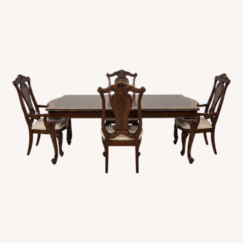 Used Dining Table Set for sale on AptDeco