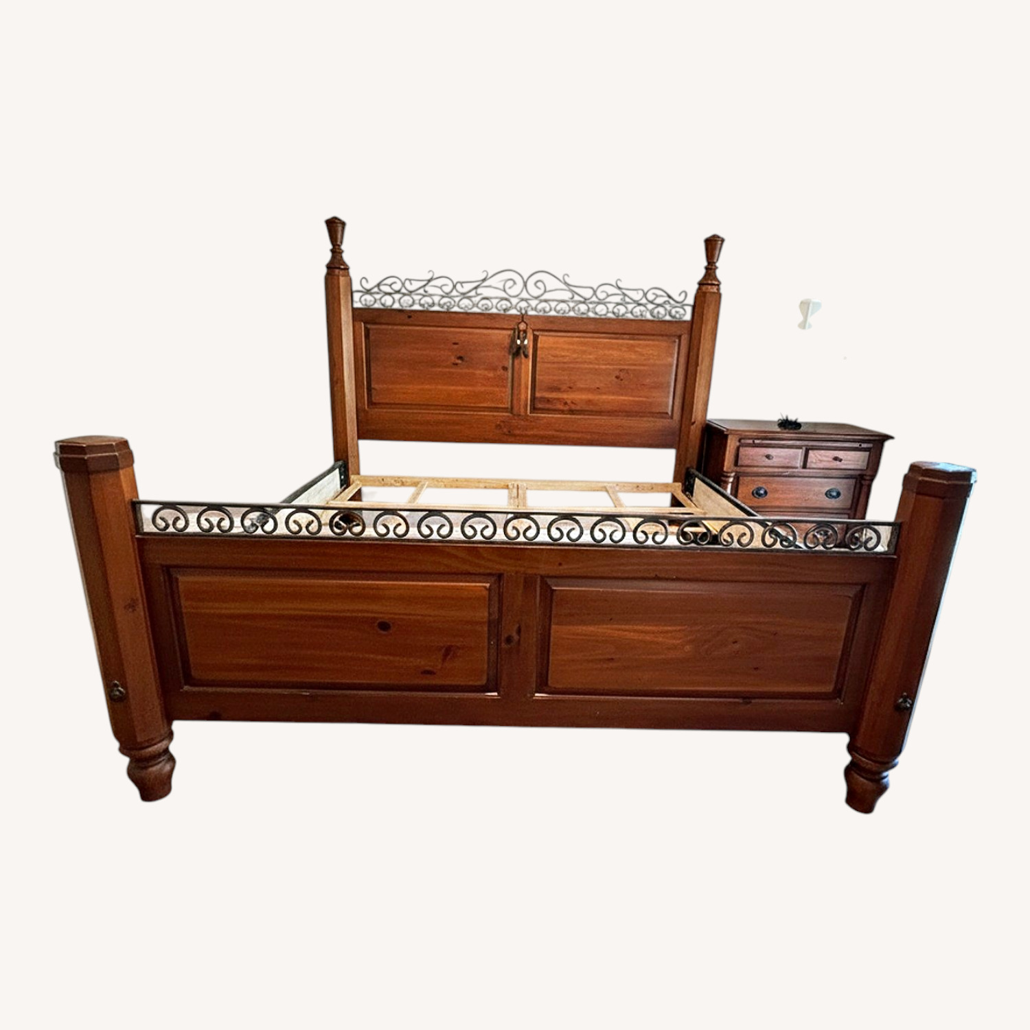 Kincaid Furniture Dark Brown Wood King Bed - image-6