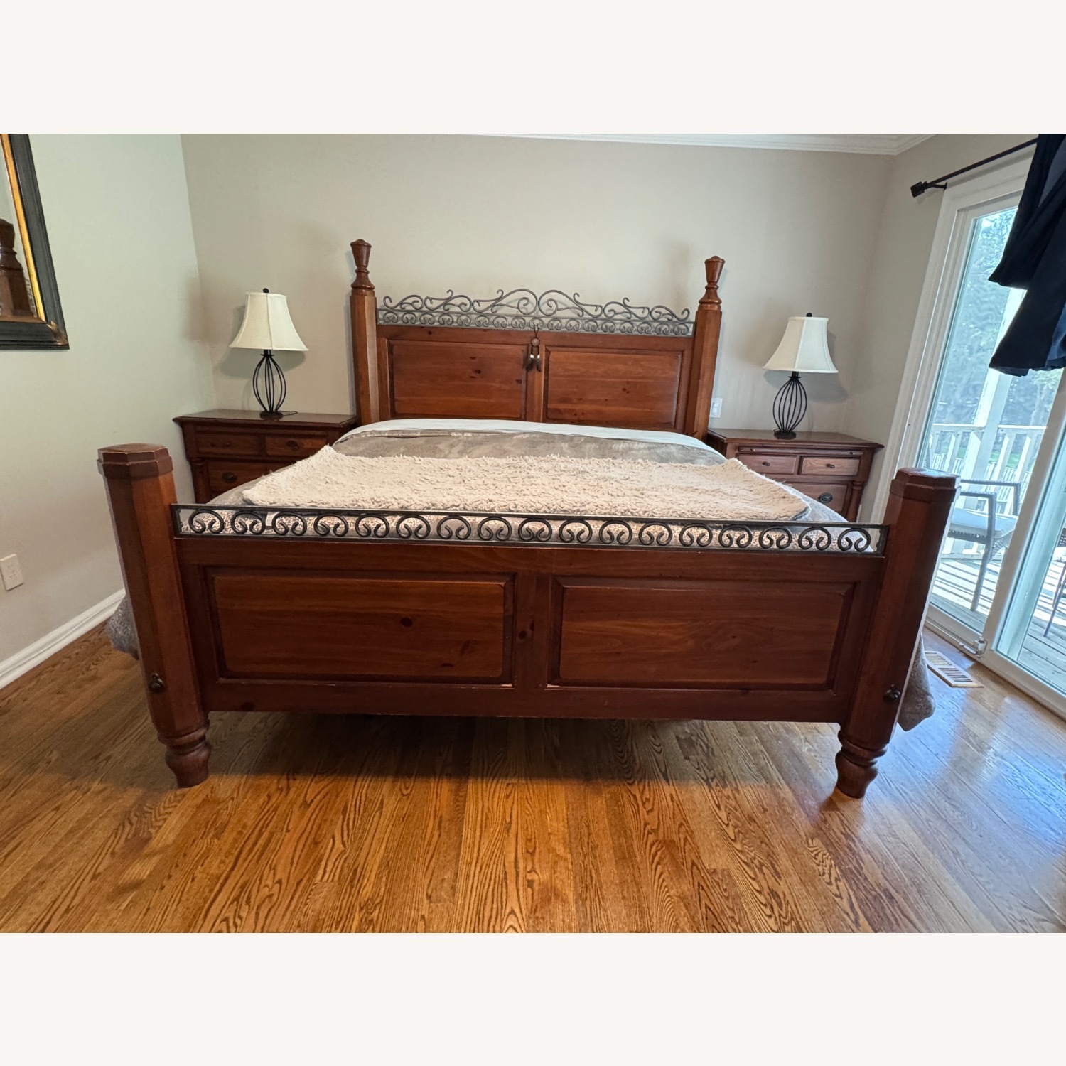 Kincaid Furniture Dark Brown Wood King Bed - image-1