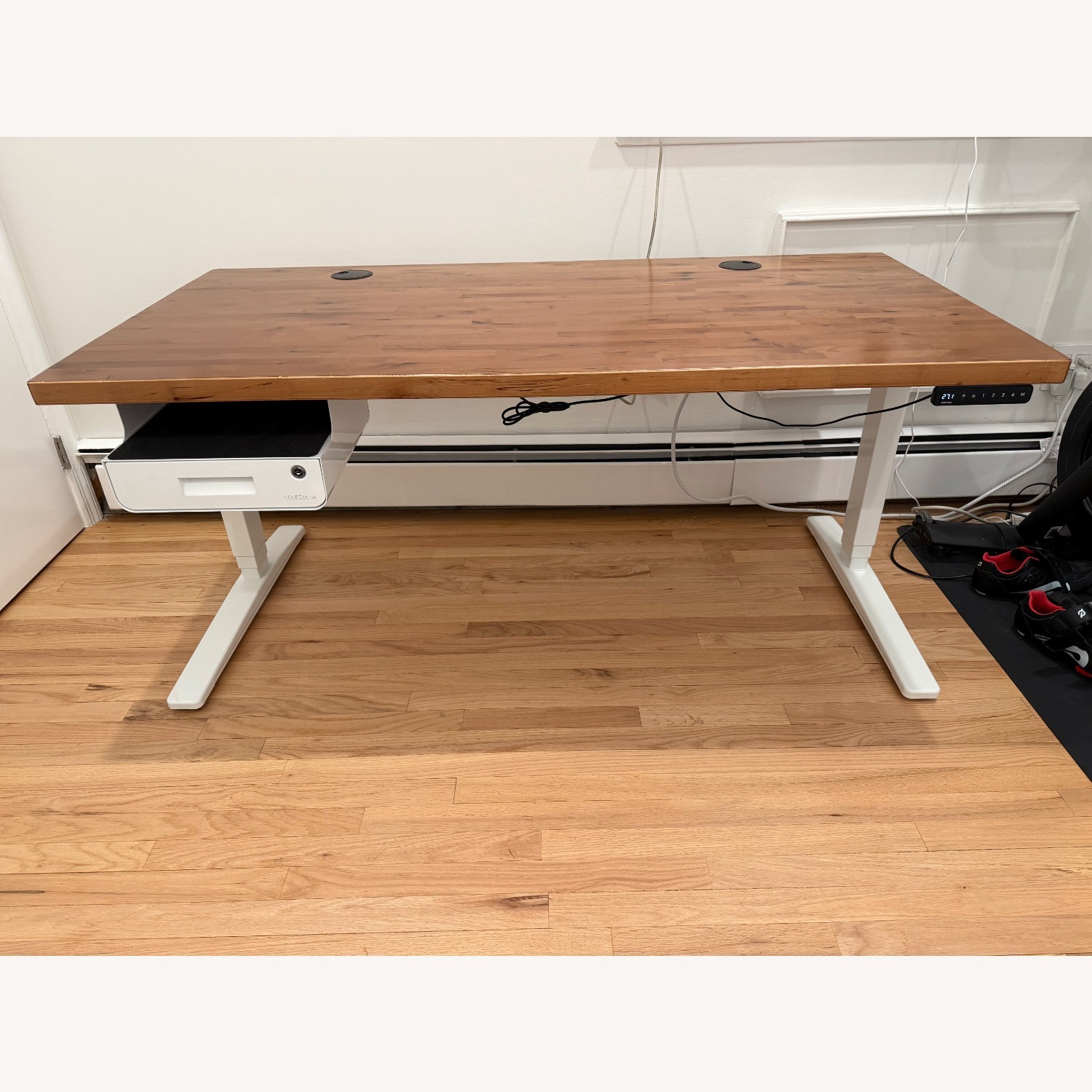 Uplift Standing Desk V2 (60x30) Birch  - image-6