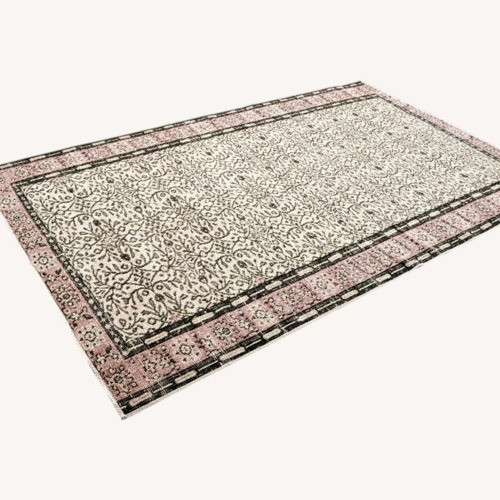 Used Vintage/Antique Area Rug 5.6' x 8.8' for sale on AptDeco