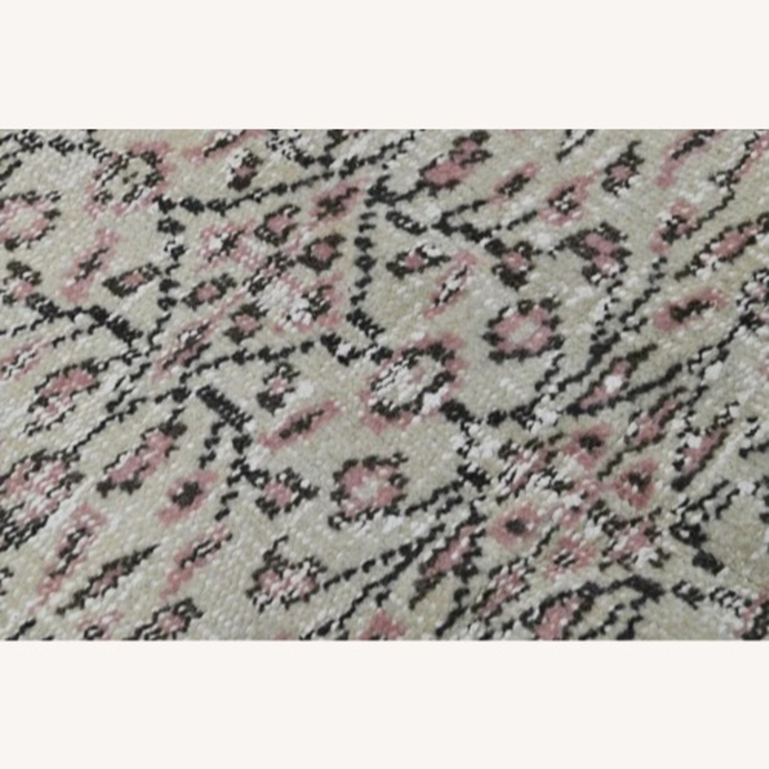 Vintage/Antique Area Rug 5.6' x 8.8' - image-4