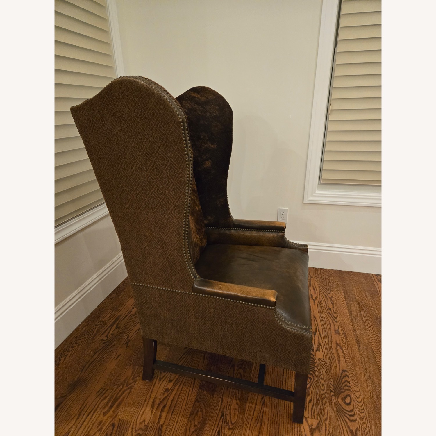 Luxe Fusion Dark Brown Leather Armchair - image-5