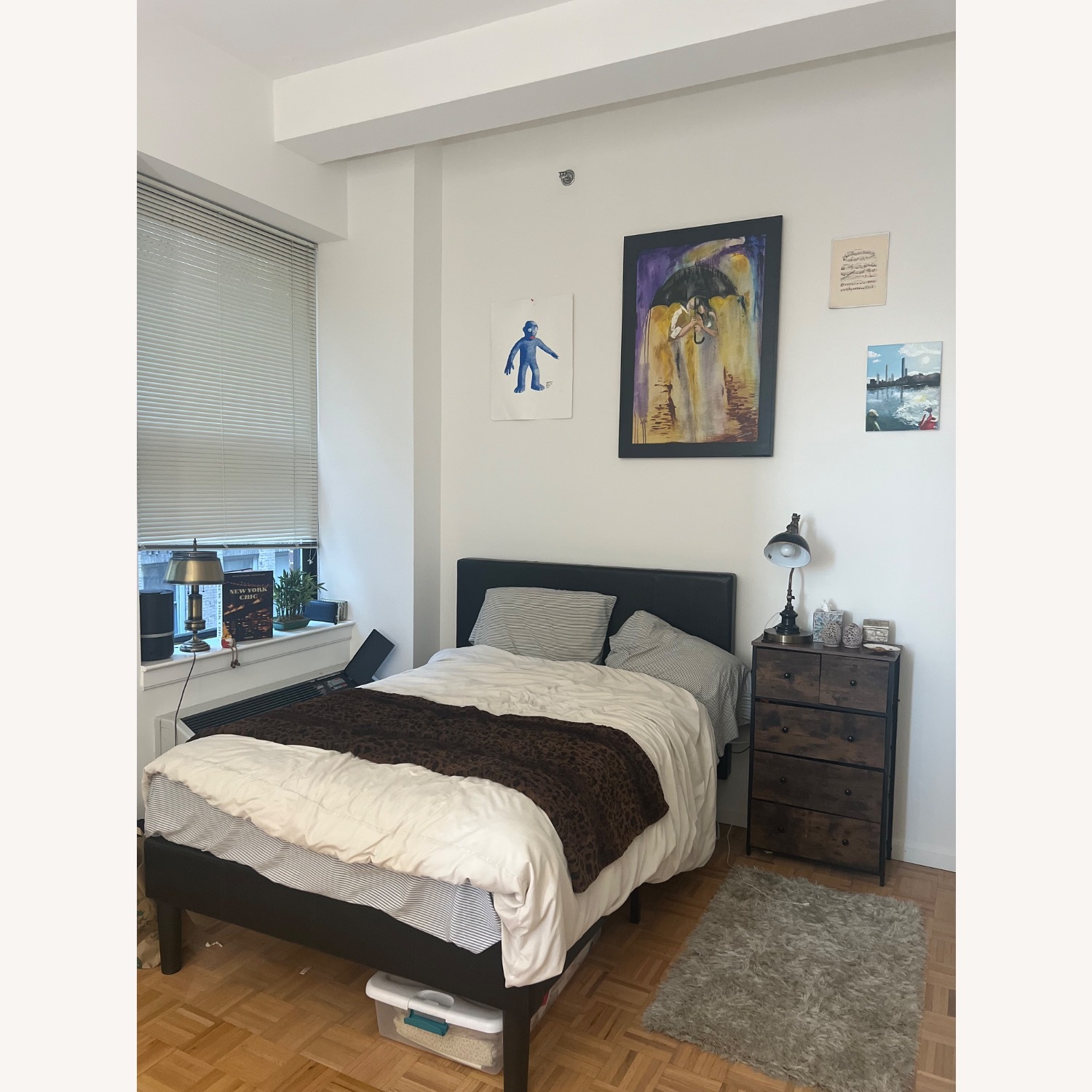 Black Leather Full Bed - image-2