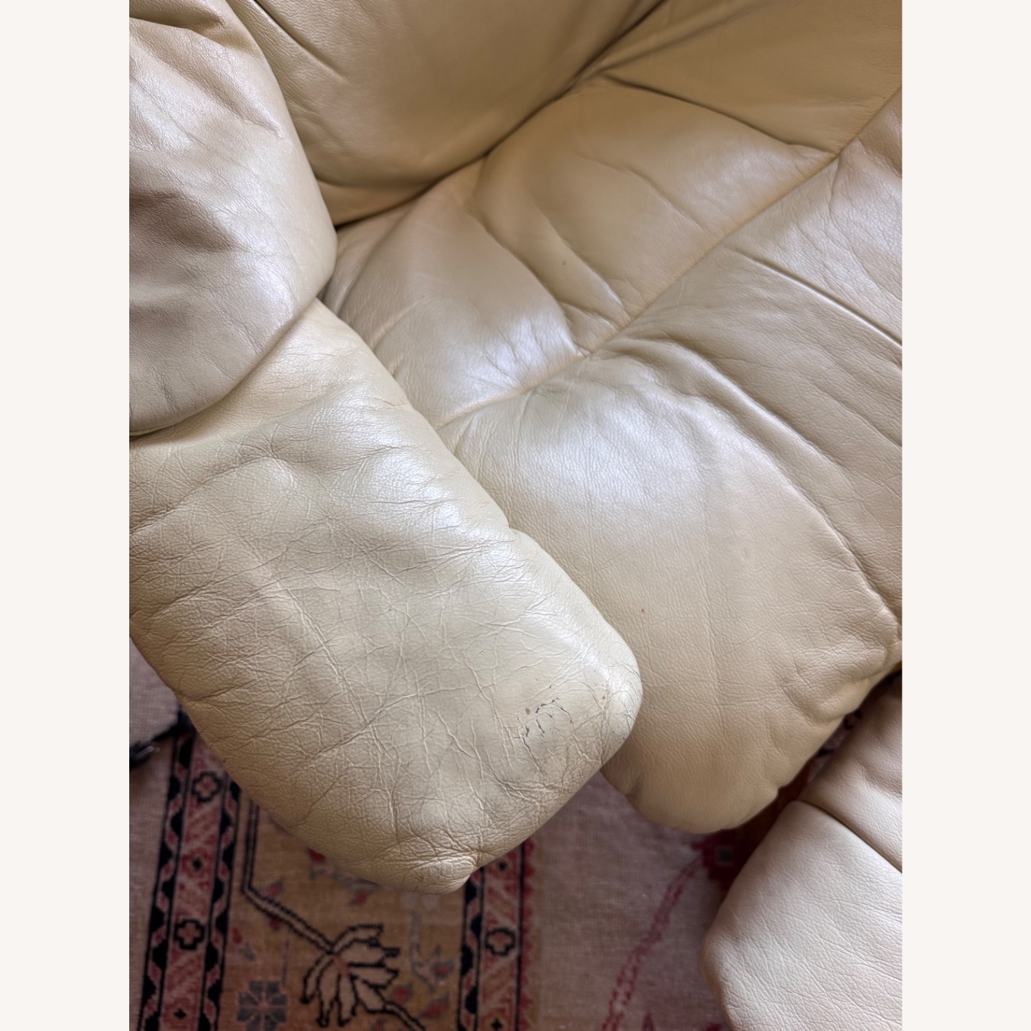 Ekornes Reno White Leather Recliner - image-3