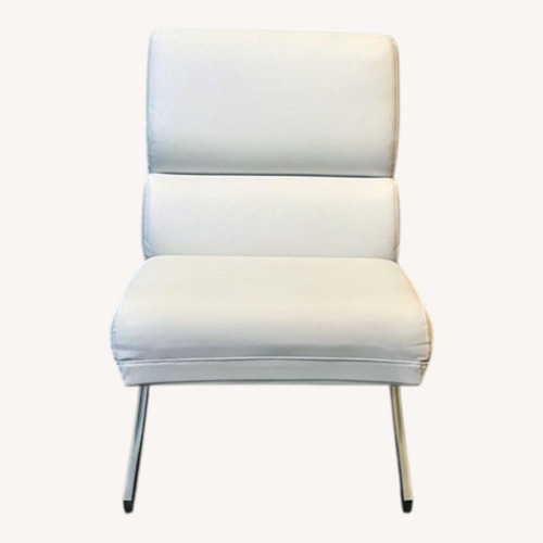 Used 2 Studio Home Accent Chairs for sale on AptDeco
