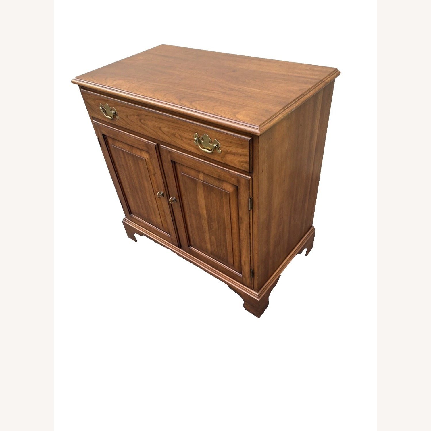 Henkel Harris Virginia Galleries Cherry Cabinet - image-3