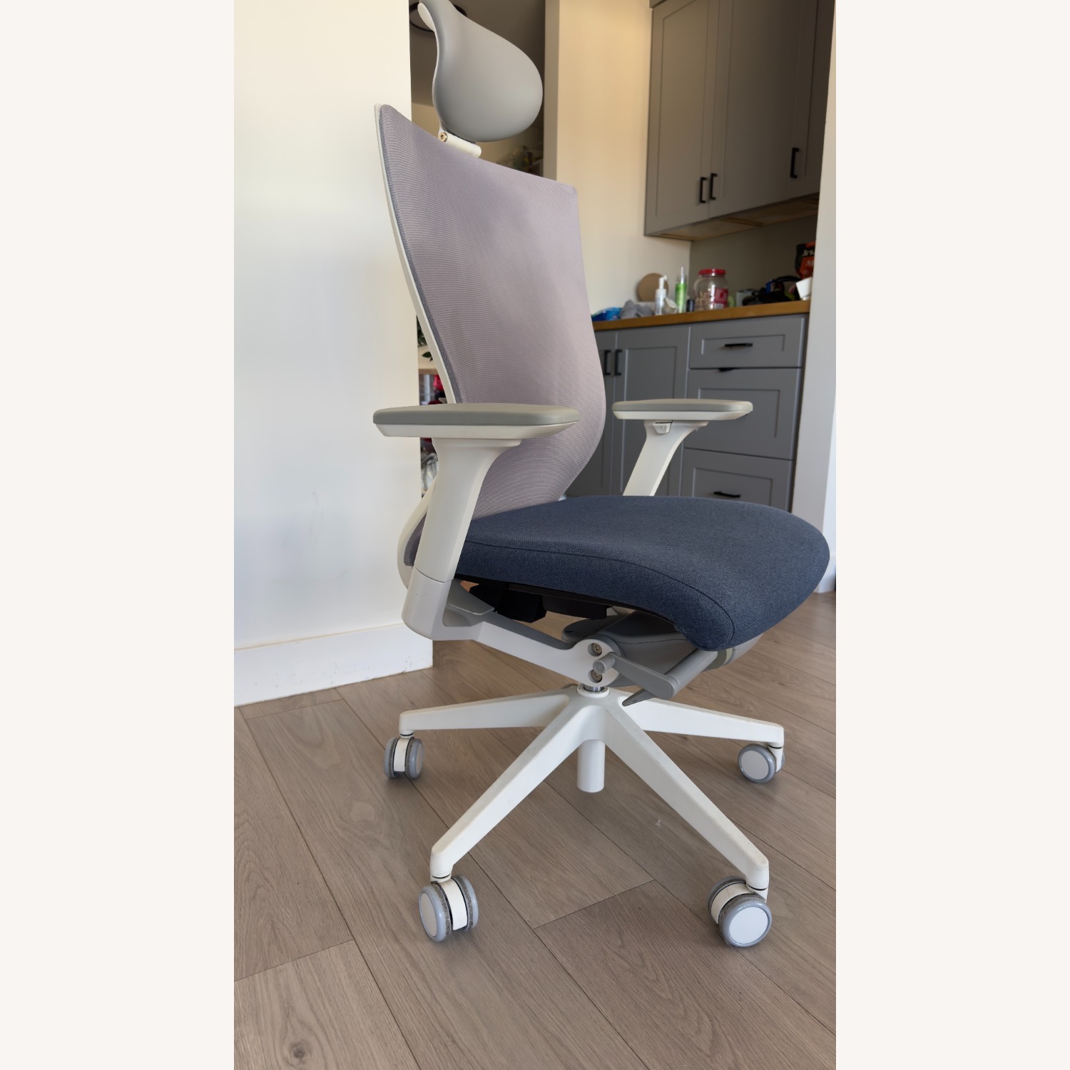 Sidz White and Blue Fabric Office Chair - image-8